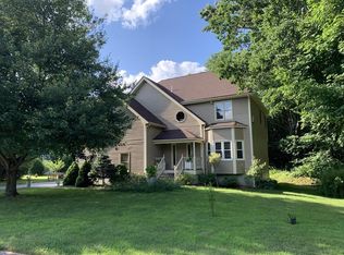 2 Drybridge Rd, Medway, MA 02053