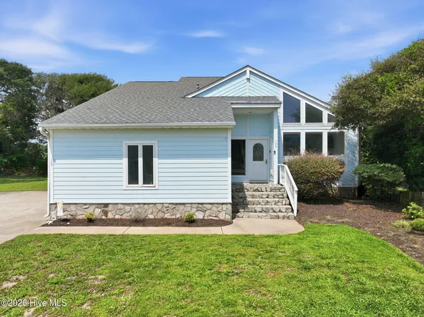 109 Oakleaf Drive, Pine Knoll Shores, NC 28512