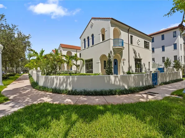 555 Santander Ave #V4, Miami, FL 33134