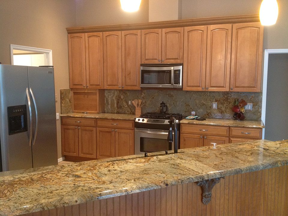 1st image of 568 Centerwood Dr