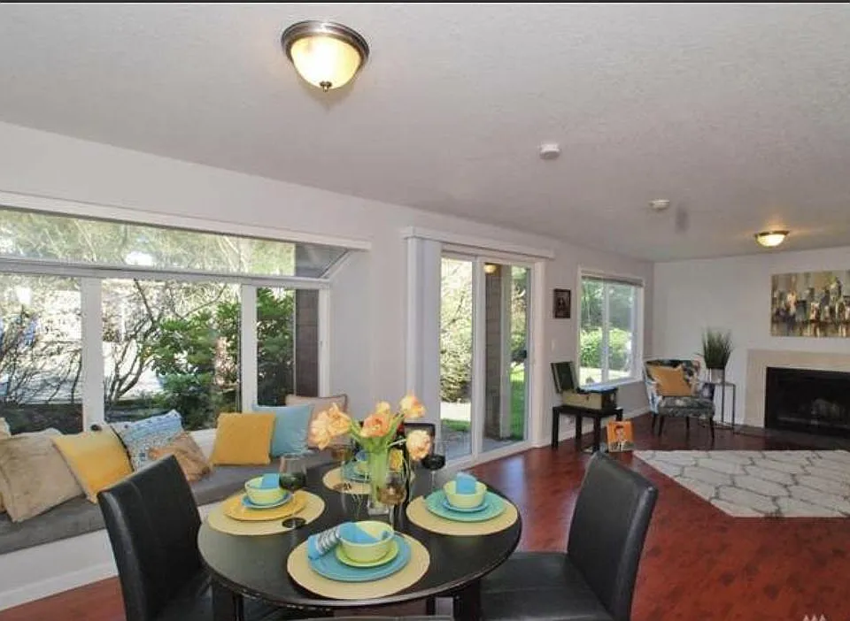 7408 W Lake Sammamish Pkwy NE