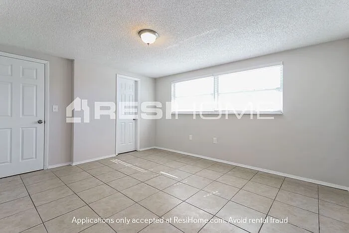 6027 11th Ave — Photo 17