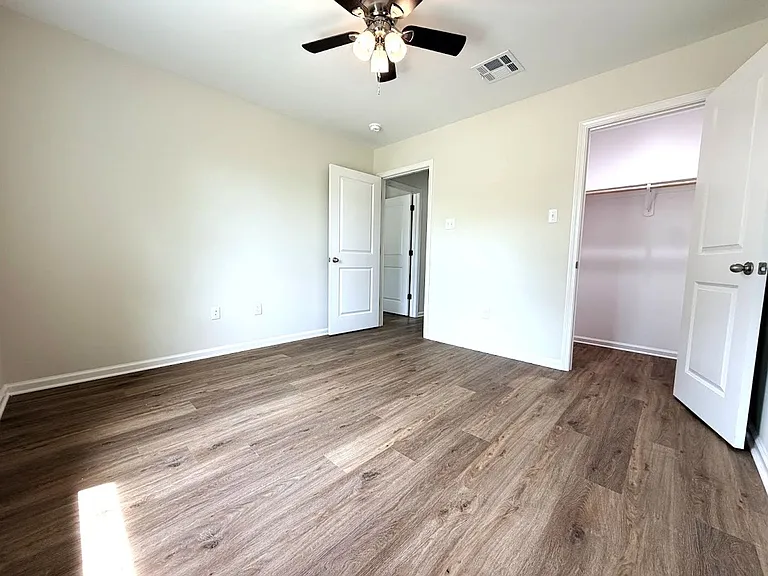 3715 Common St — Photo 9