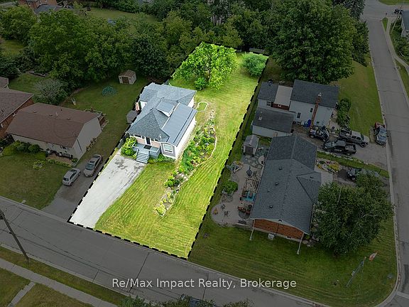 4th image of 155 Garry St