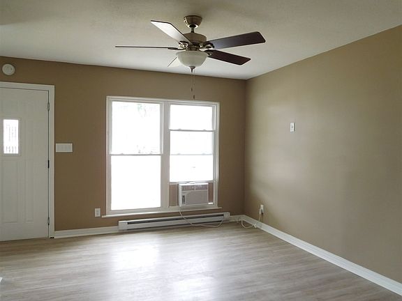 3rd image of 518 W McDonald St