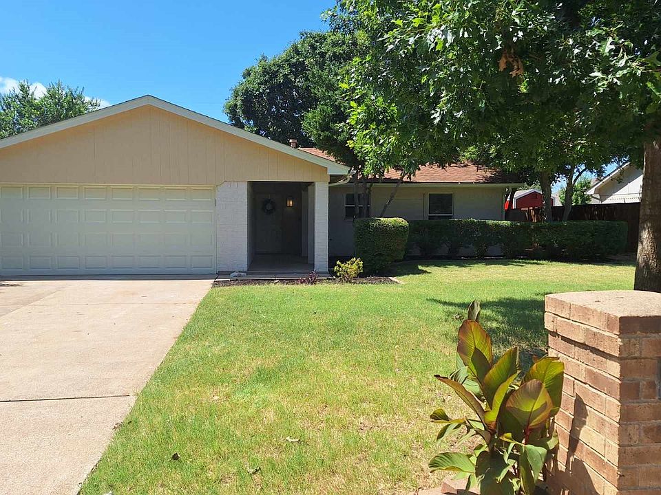 1st image of 2743 Kimberly Dr