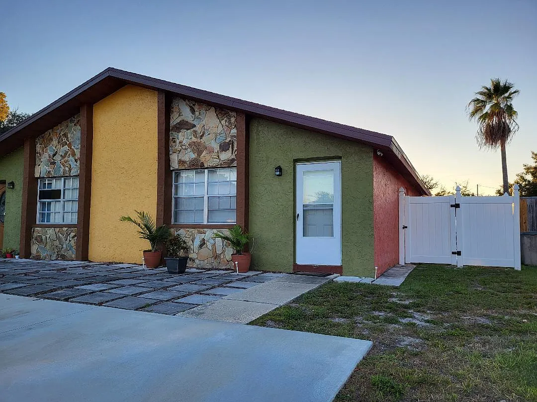2 bed, 760 sqft, $1,390 — Photo 2