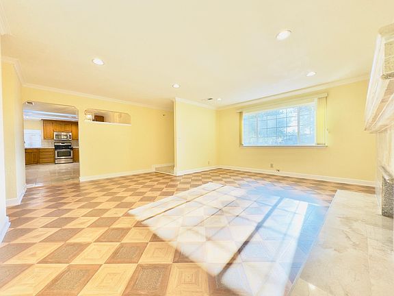3rd image of 1462 Mardan Dr