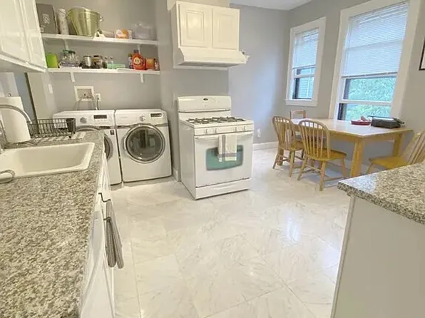 35 Ridgemont St #2, Allston, MA 02134