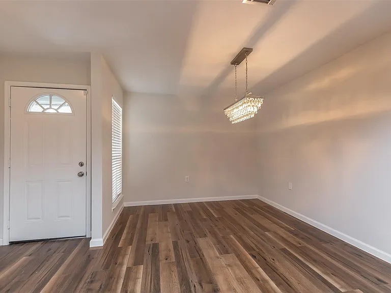 46 N Deerfoot Cir — Photo 6