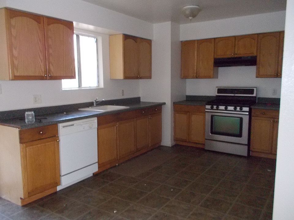 2nd image of 3335 E McKenzie Ave APT 102
