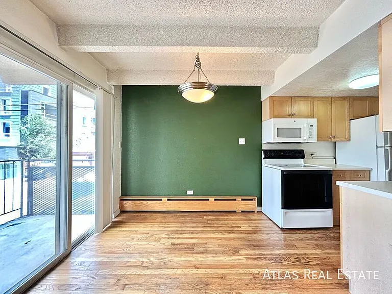 200 N Pearl St #206 — Photo 6