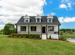 423 Sylvis Rd, Dickson, TN 37055