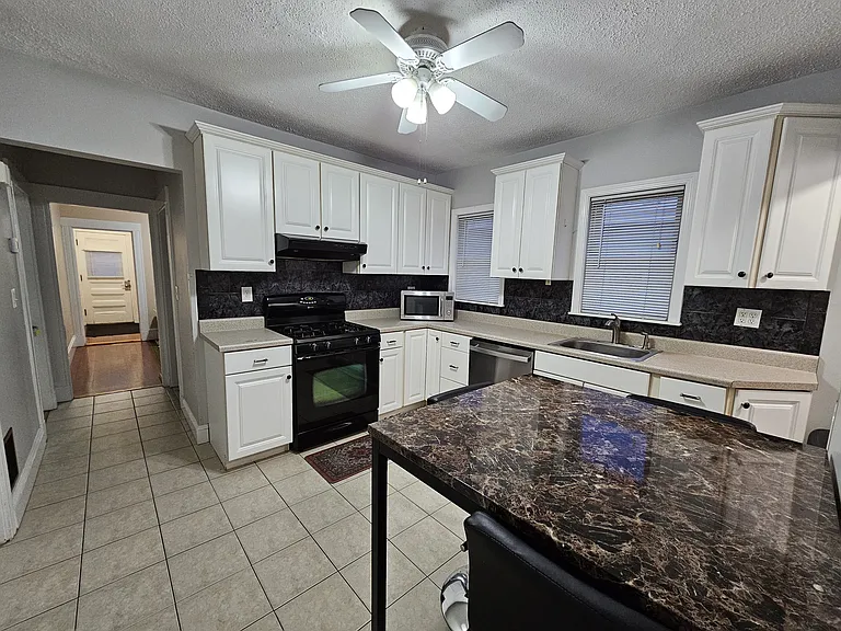 15 New Hampshire Ave #3 — Photo 21
