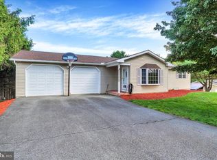 1708 Manor Rd, Windsor, PA 17366