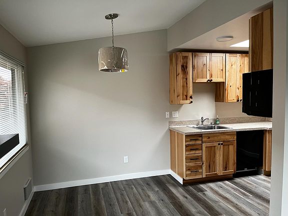 2nd image of 11250 Greenwood Ave N APT 203