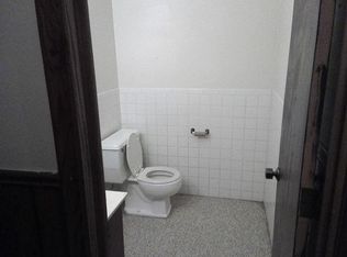 110 E 5th Ave APT B, Hutchinson, KS 67501