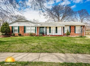 2555 Bradwell Dr, Florissant, MO