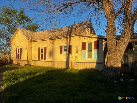 3rd image of 605A E Rogers Cemetery Rd