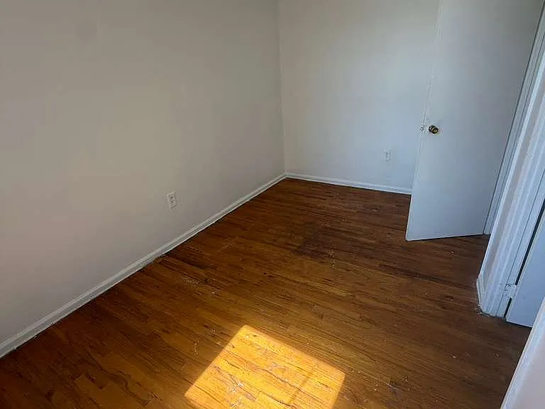 210-212 Central Ave #3E — Photo 7