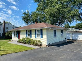 298 Biehl Rd, Hamden, CT 06518