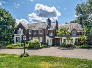 174 Elmsley Ct, Ridgewood, NJ 07450