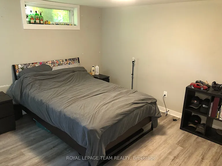 1180 Southwood Dr #B — Photo 10