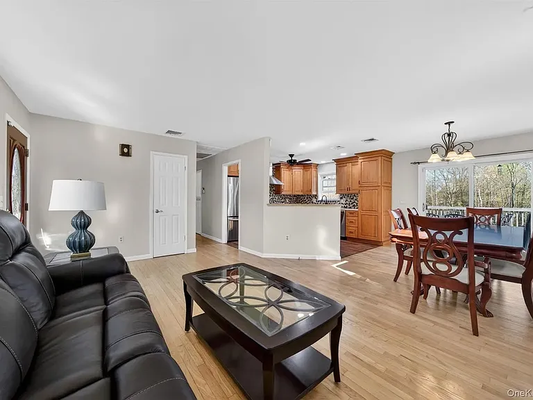 175 Barnes Rd — Photo 6