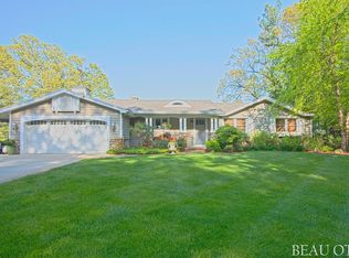 3150 Thornapple River Dr SE, Grand Rapids, MI 49546