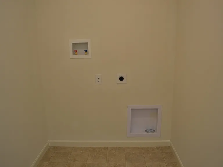 24 E Abby Ln — Photo 10