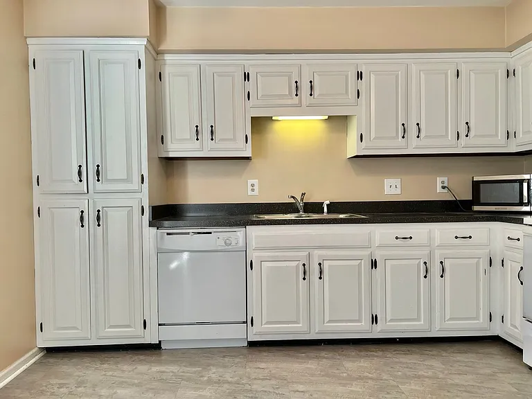 836 Brentwood Point — Photo 7