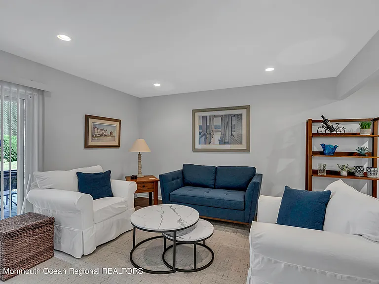 15 Linden Dr — Photo 13