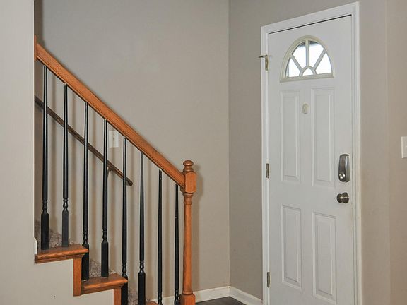 5th image of 190 Kayla Brooke Ct