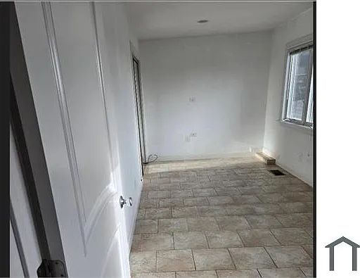 1551 Regency Ct #A — Photo 13