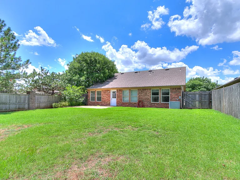 18100 Calle Way — Photo 41