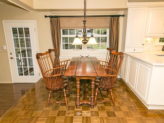 5th image of 2131 Saw Mill Ln