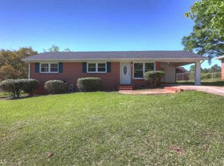 412 Lakewood Dr, Griffin, GA 30223