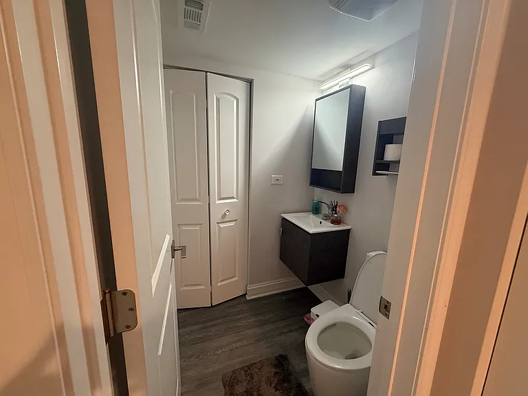 900 Ashley Ct — Photo 13