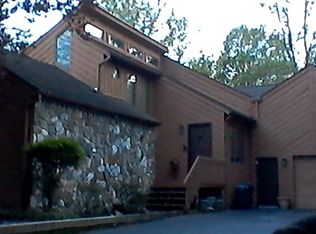 261 Peck Rd, Hilton, NY 14468