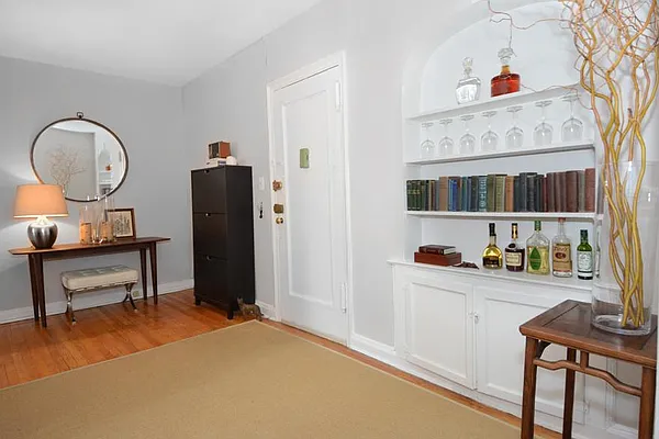 Sold by Brooklyn Bridge | media 3