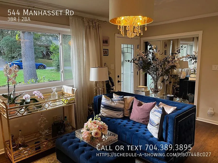Building Photo - 544 Manhasset Rd