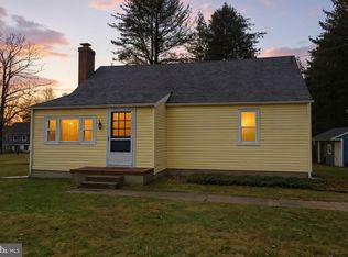 131 Crusher Rd, Hopewell, NJ 08525