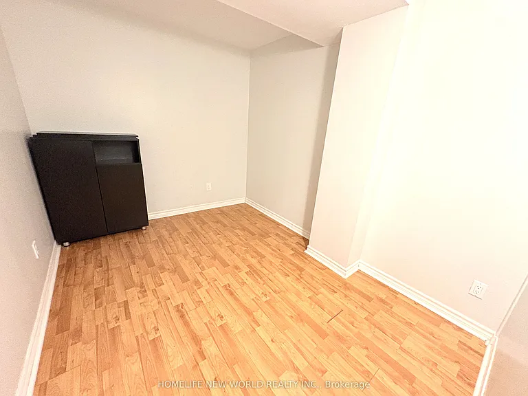 18 Samantha Cir — Photo 7