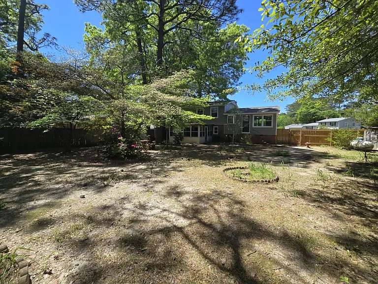 1819 Cawdor Dr — Photo 28