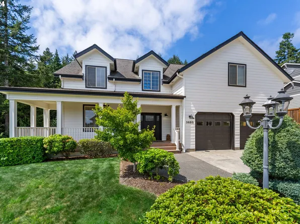 3680 Ash St, North Bend, OR 97459