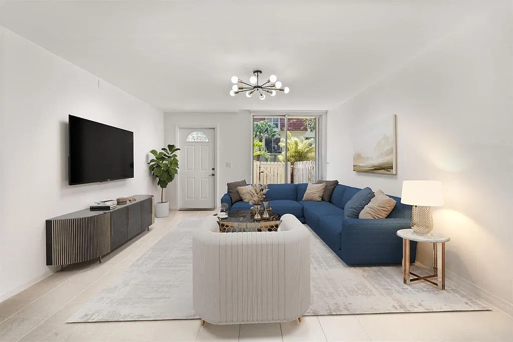 2 bed, 2.0 bath, 1300 sqft, $2,995 — Photo 3