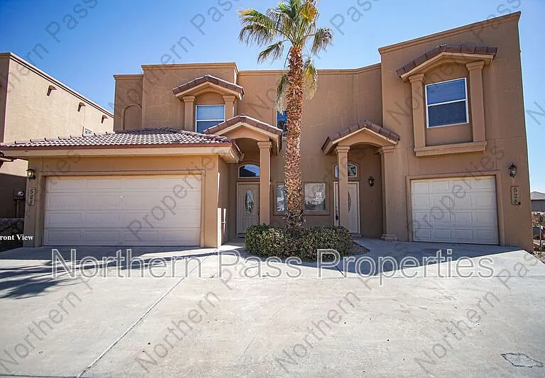 528 Green Village Ct #B — Photo 1