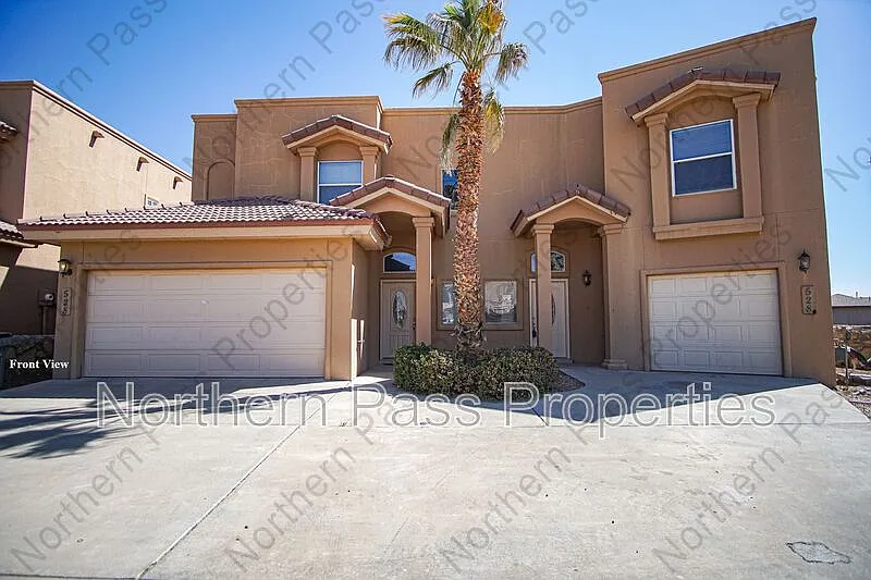 528 Green Village Ct #B