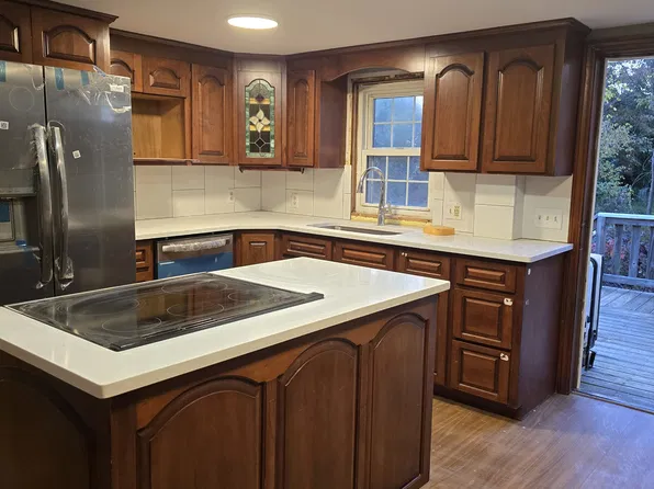 14 Link St, Bellingham, MA