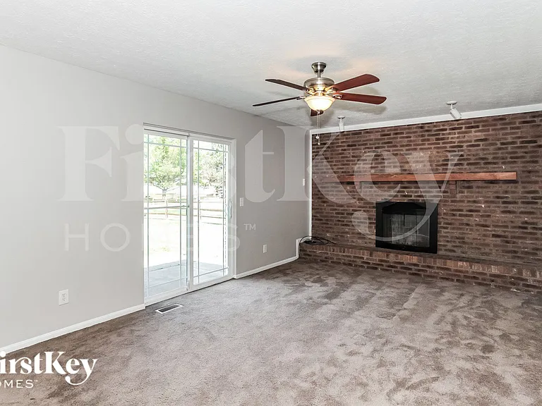 3938 Schroeder Dr — Photo 3